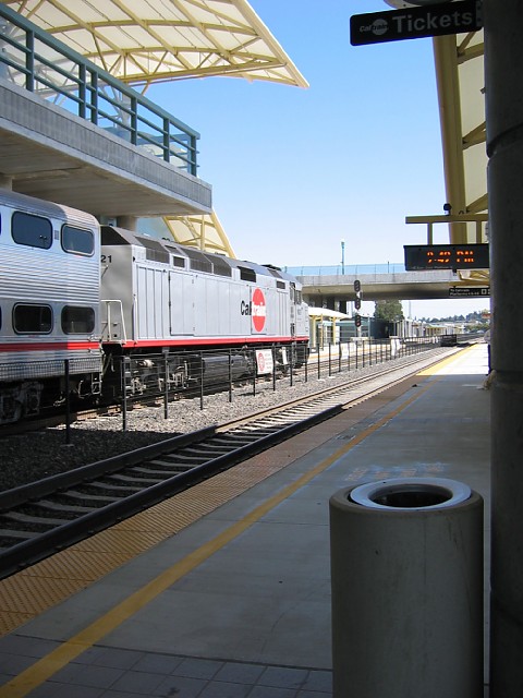 Millbrae Caltrain station